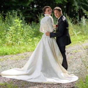 yourshape-korsett-hochzeit-brautkleid-weiß-creme-1